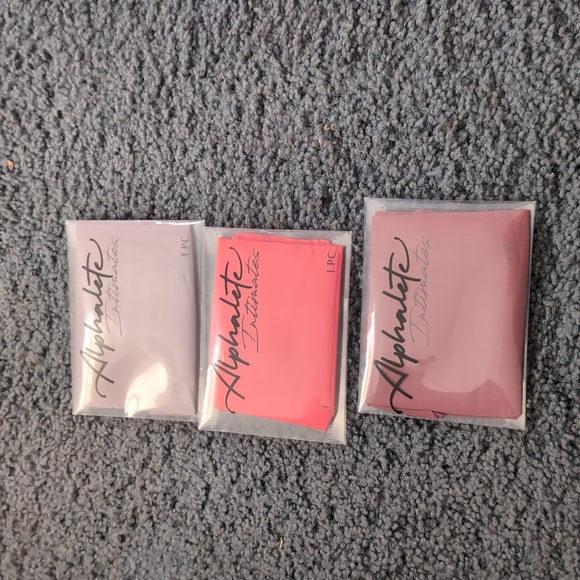 Alphalete Other - Alphalete seamless thongs medium